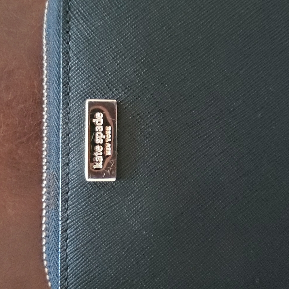 Kate Spade wallet - Picture 2 of 7
